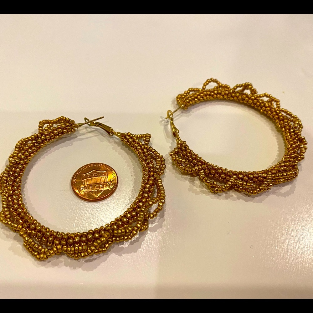 Hoop earings